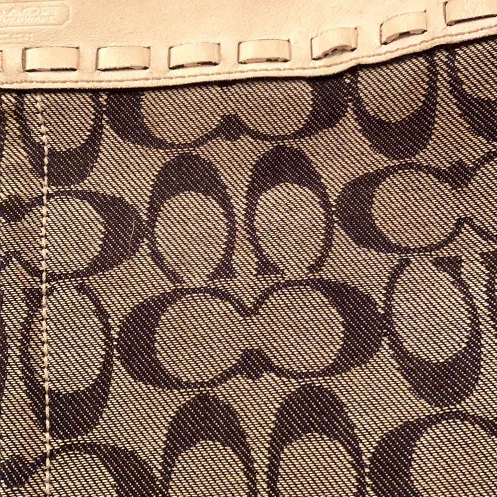 Coach Bag - Picture 10 of 10